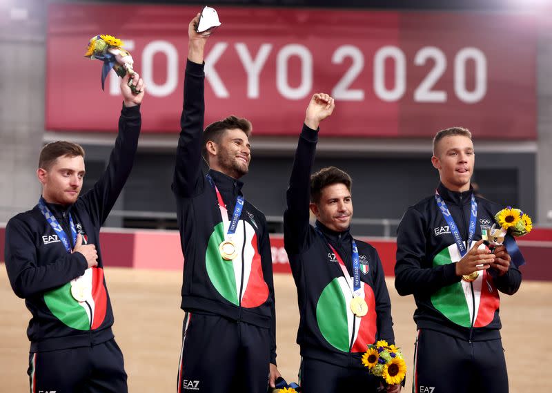 Cycling - Track - Men's Team Pursuit - Medal Ceremony