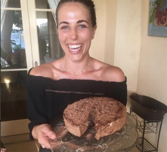 She says to ditch counting calories and macros. Photo: Instagram