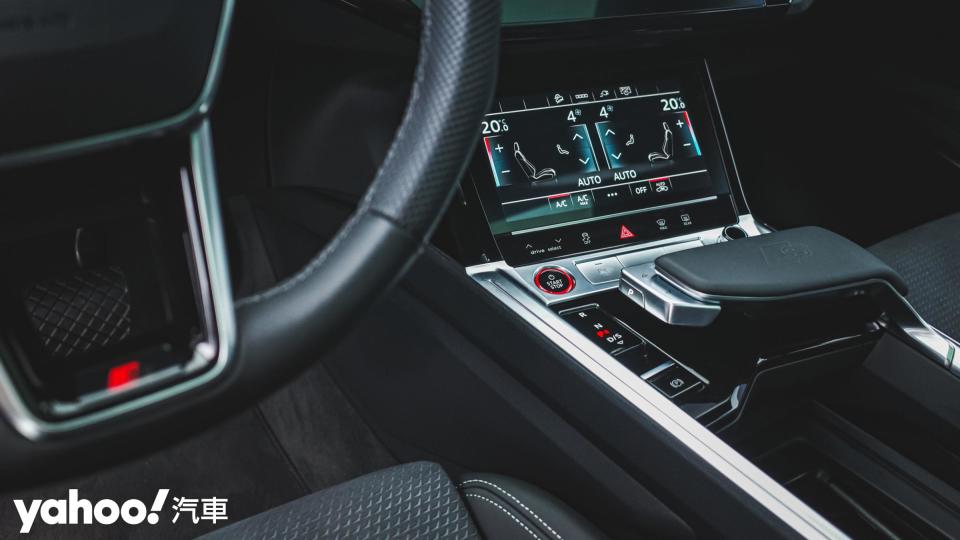 <p>2022 Audi e-tron S Sportback都會試駕-15</p> 