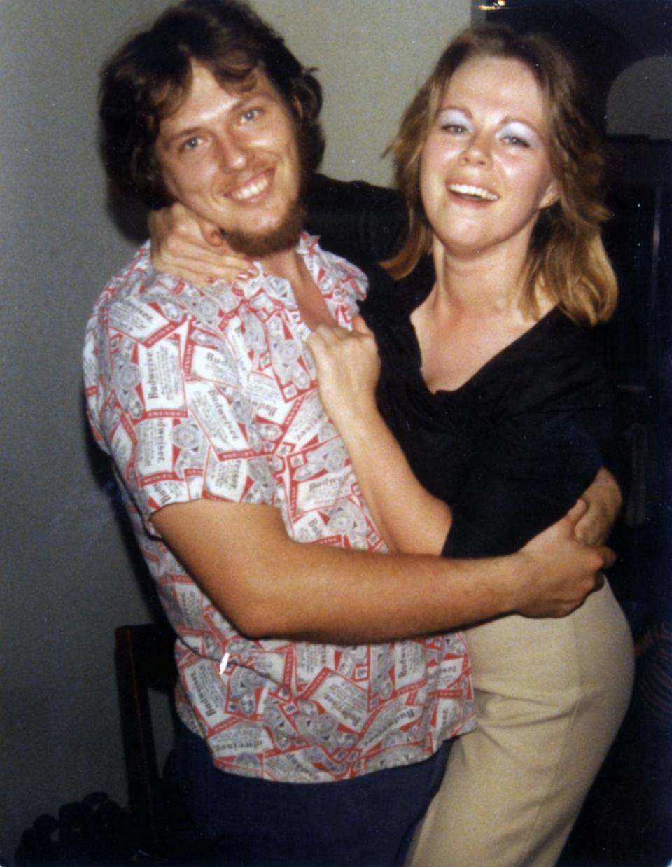 PHOTO: Mike Warren and Marlene Warren seen in a family photo taken in 1989. (Courtesy Joe Ahrens)