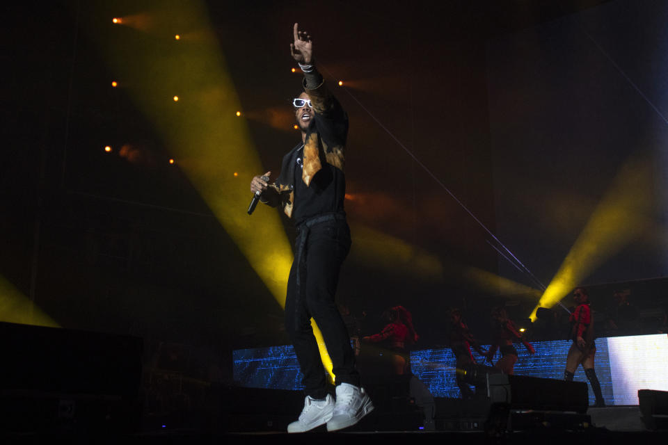 El cantante Jhayco durante su presentación en el festival Coca-Cola Flow Fest en la Ciudad de México el 26 de noviembre de 2022. (Foto AP/Alejandro Godínez)