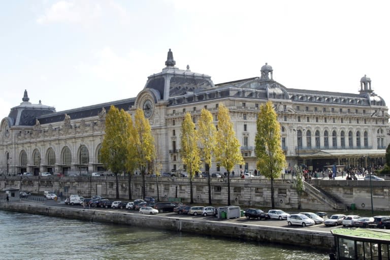 The Musee d'Orsay in Paris will be showing 'Picasso: Blue and Rose' through January 6