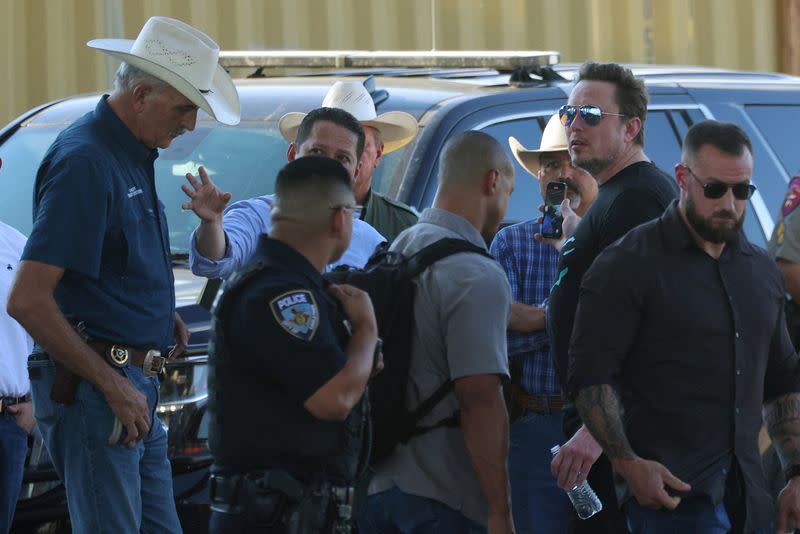 Elon Musk visits the border in Eagle Pass