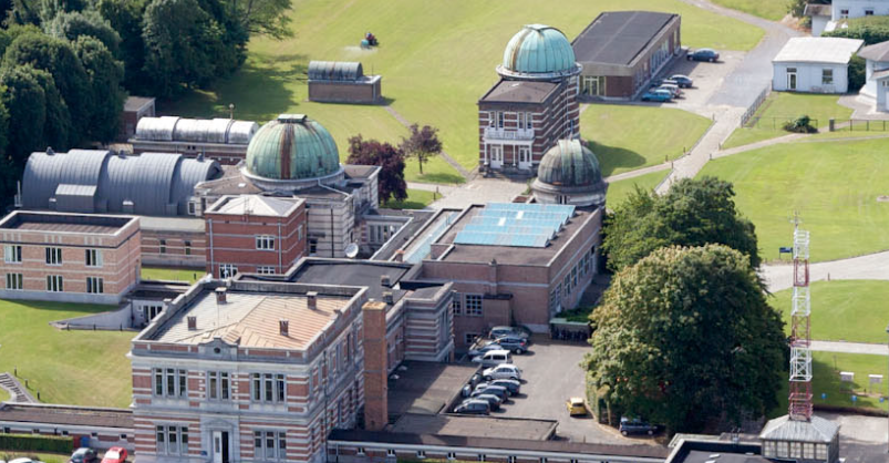 Instalaciones del Real Observatorio de Bélgica, cuyos sismógrafos detectan una atenuación en el ruido de fondo producida por el cese de la actividad humana. (Crédito imagen: R.O.B.).