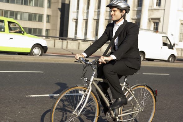 Cycling to work makes us happier