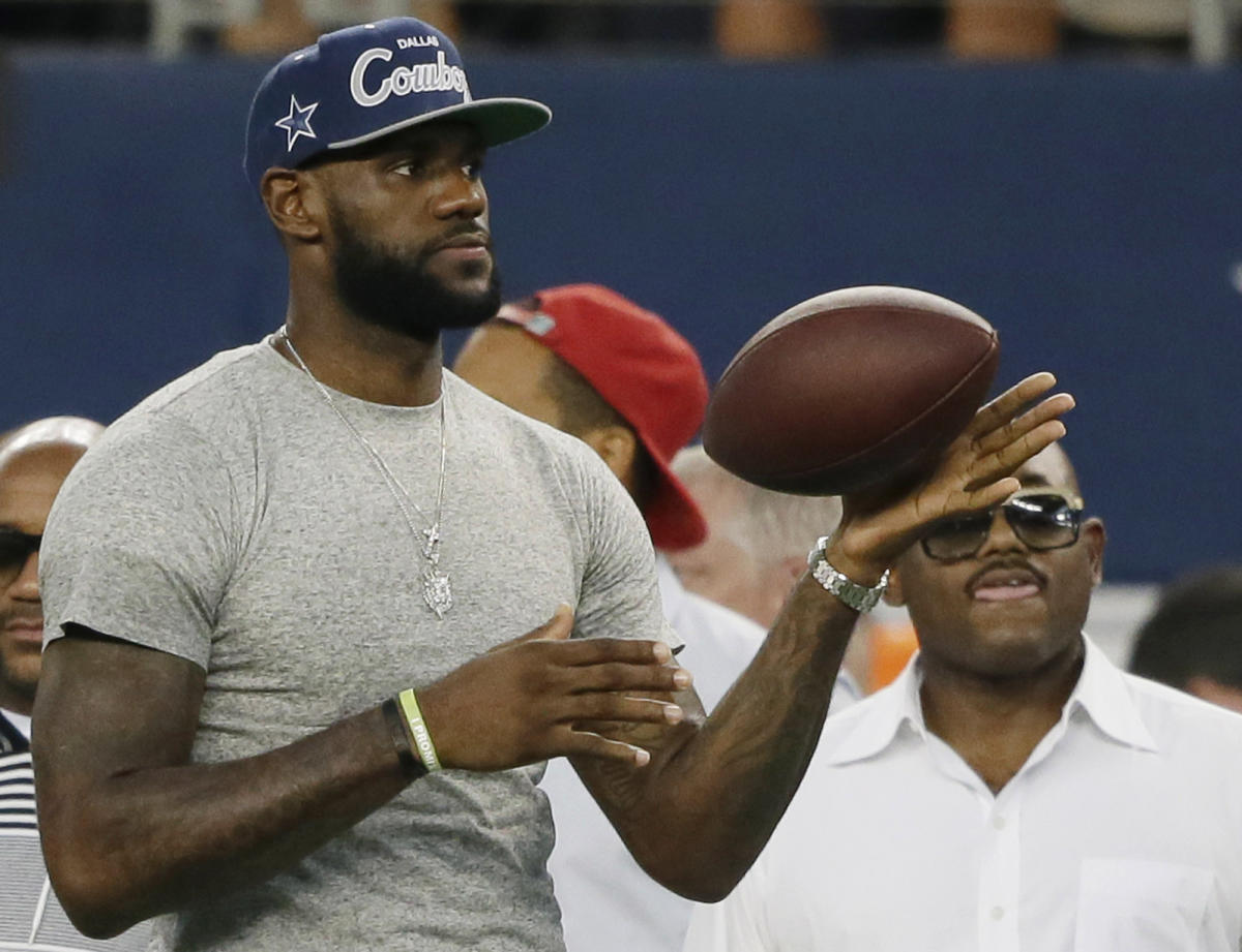 LeBron James: Two NFL teams offered me contracts