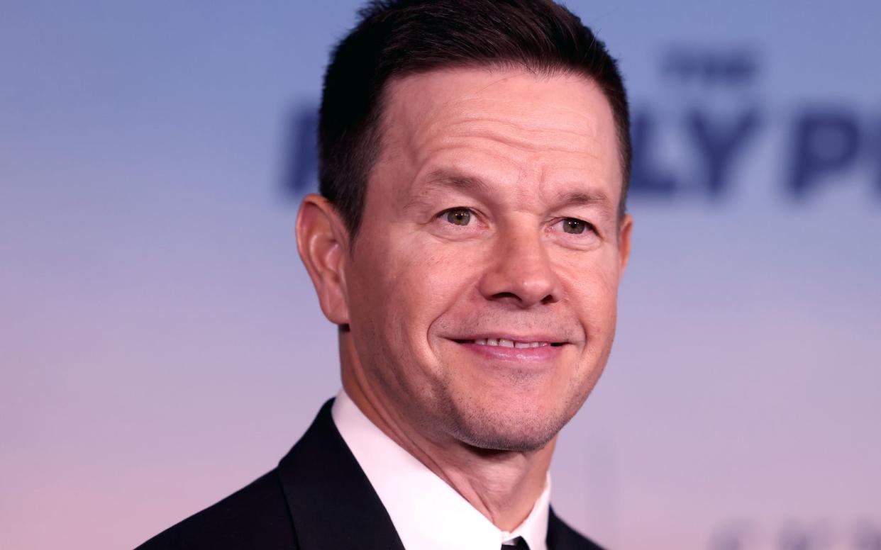 Weihnachten ist für Hollywoodstar Mark Wahlberg ein Familienfest: "Wir machen jedes Jahr Urlaub. Und natürlich kommt die ganze Familie zusammen." (Bild: 2023 Getty Images/Gabe Ginsberg)