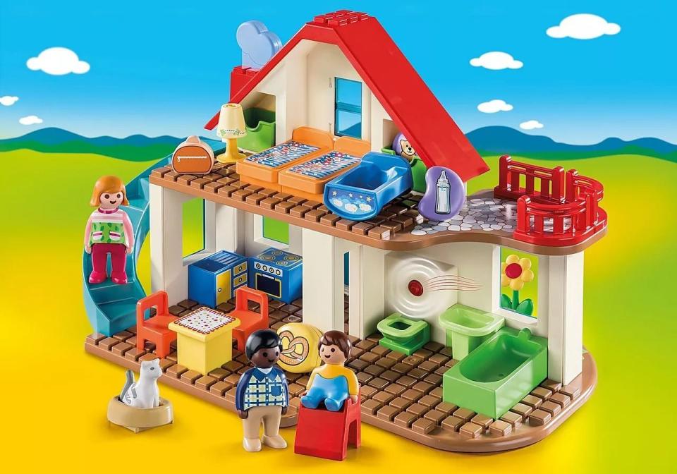 Playmobil Family Home