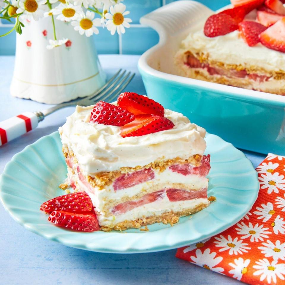 spring strawberry icebox cake recipe