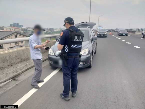 警員陳秋霖。(記者劉春生攝)