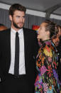 <p>Miley Cyrus y Liam Hemsworth lucieron muy enamorados en la premiere de la nueva cinta deThor, y el atuendo de la cantante hizo pensar a muchos fans que tal vez puede estar en la dulce espera/Getty Images </p>