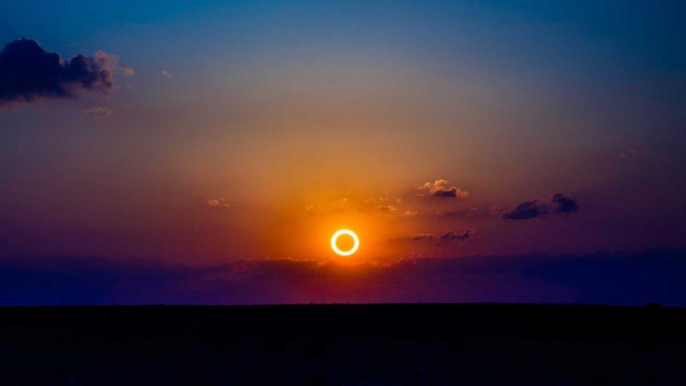 Rare Annular Eclipse casts erie light over New Mexico landscape, May 20, 2012