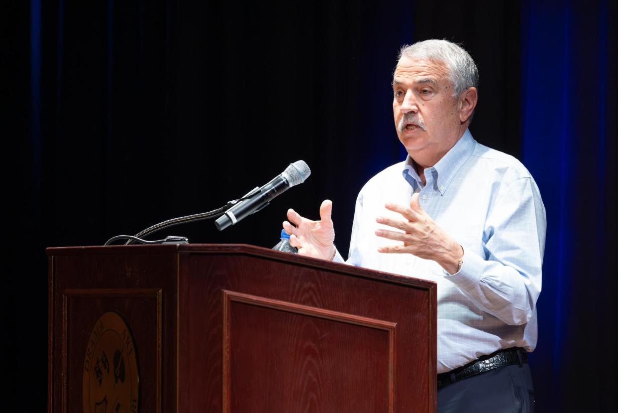 Three-time Pulitzer winner and New York Times columnist Thomas Friedman said Feb. 20 in a lecture at the Society of the Four Arts that the current era is dangerous for both weak and powerful countries.