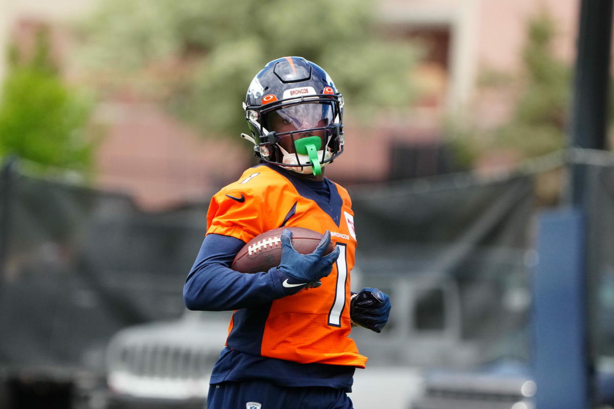 Broncos' K.J. Hamler suffers torn pectoral muscle in training