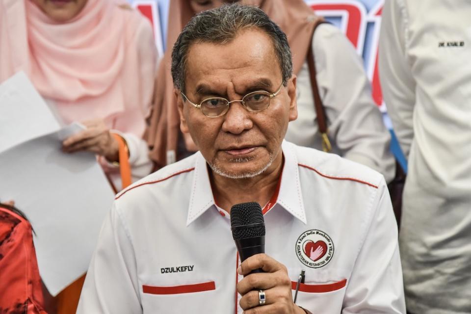 Health Minister Datuk Seri Dzulkefly Ahmad speaks to the media after launching an operation to release Wolbachia-infected mosquitoes at the Sri Rakyat apartment in Bukit Jalil, July 7, 2019. — Picture by Hari Anggara