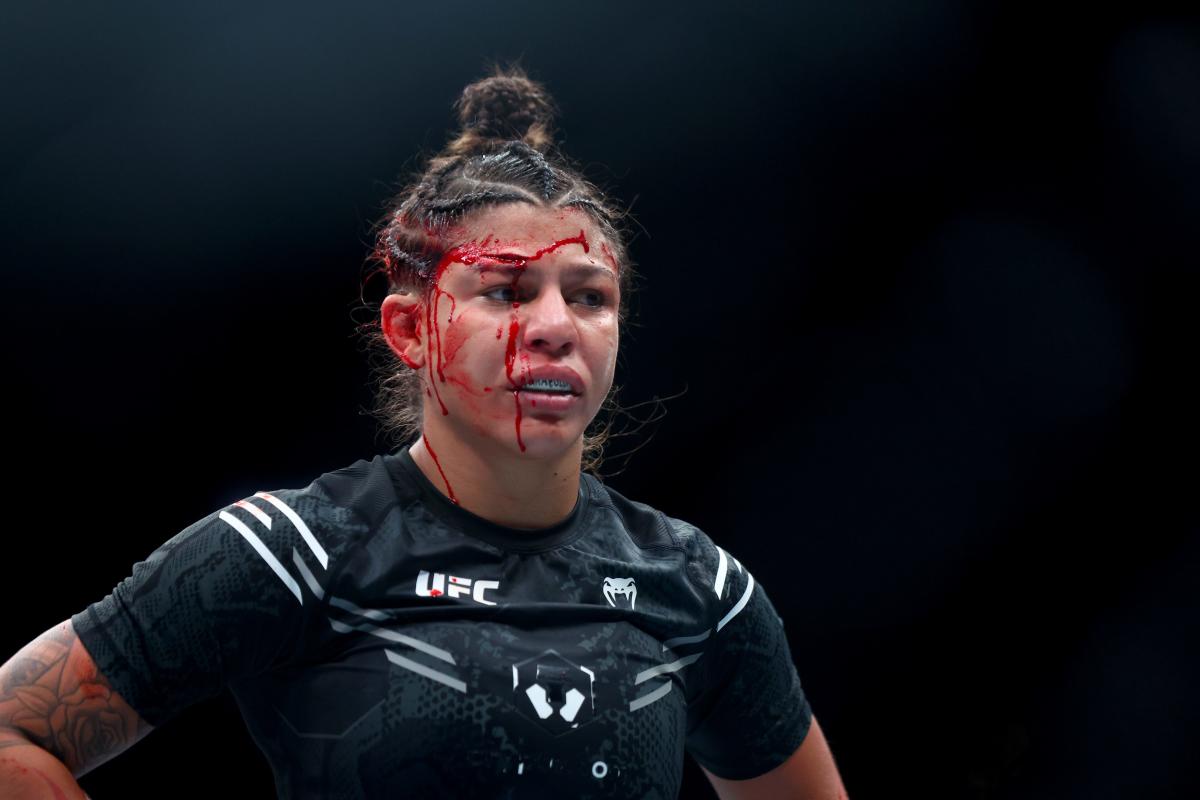 Mayra Bueno Silva fined for hopping cage to speak with Dana White at UFC 303