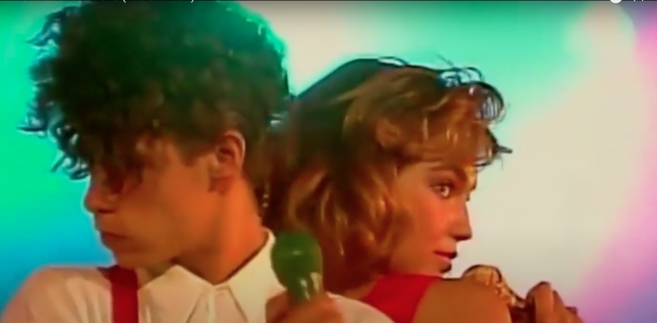 Diego Schoening y Thalía en Timbiriche (captura de pantalla: YouTube)