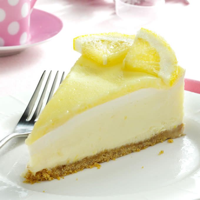 Creamy Lemon Cheesecake