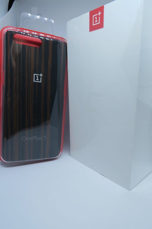 6GB CP 值高的旗艦機 OnePlus 5 香港版開箱！