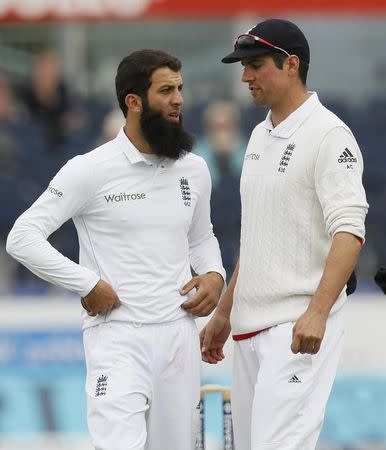 Britain Cricket - England v Sri Lanka - Second Test - Emirates Durham ICG - 30/5/16 England's Alastair Cook and Moeen Ali Action Images via Reuters / Jason Cairnduff Livepic