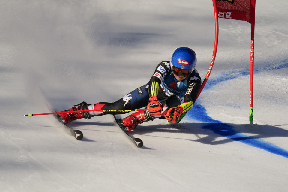United States' Mikaela Shiffrin speeds down the course during an alpine ski, women's World Cup giant slalom race, in Lienz, Austria, Thursday, Dec. 28, 2023. (AP Photo/Pier Marco Tacca)