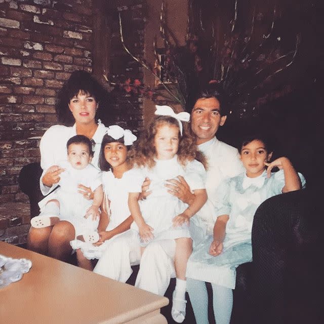 28) Robert Kardashian and Kris Jenner with their children