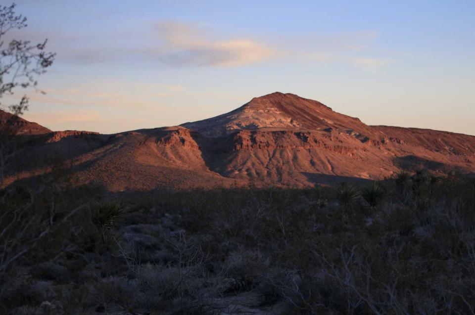 <p>Abbott's five words to describe Mojave? Dry, open, fresh, boundless, and dusty. </p><p>For more information on Abbott, check out <a rel="nofollow noopener" href="https://abbottnyc.com/collections/shop-all" target="_blank" data-ylk="slk:abbottnyc.com;elm:context_link;itc:0;sec:content-canvas" class="link ">abbottnyc.com</a>.</p>