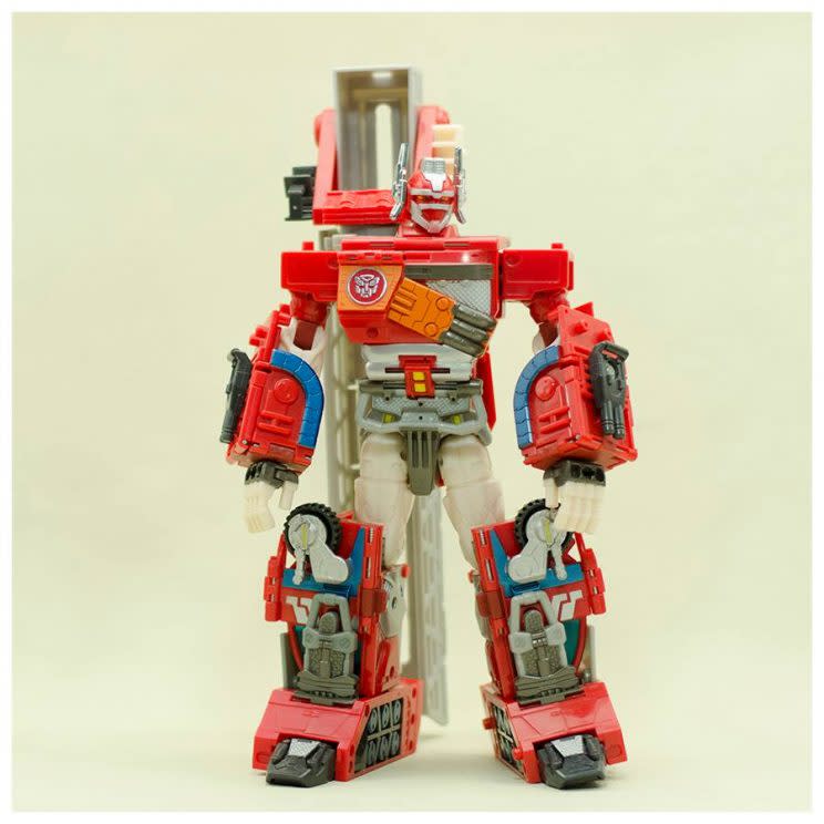 Optimus Prime/Fire Convoy. (Bakemono Sugoi store Facebook Page)