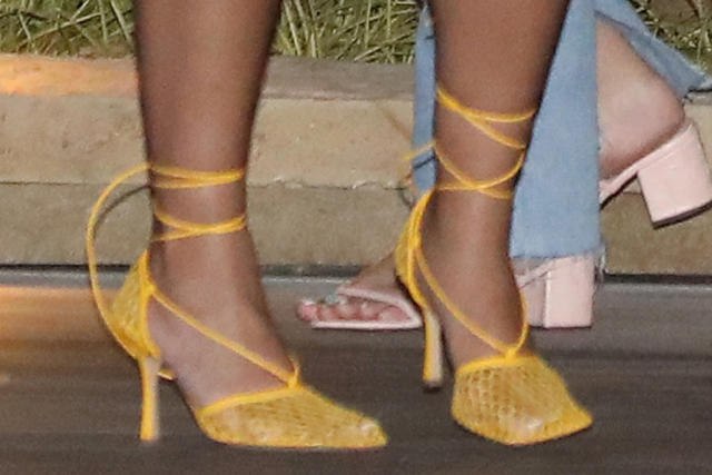 Jordyn Woods Brightens London Streets in Pointed Toe Pumps – Footwear News