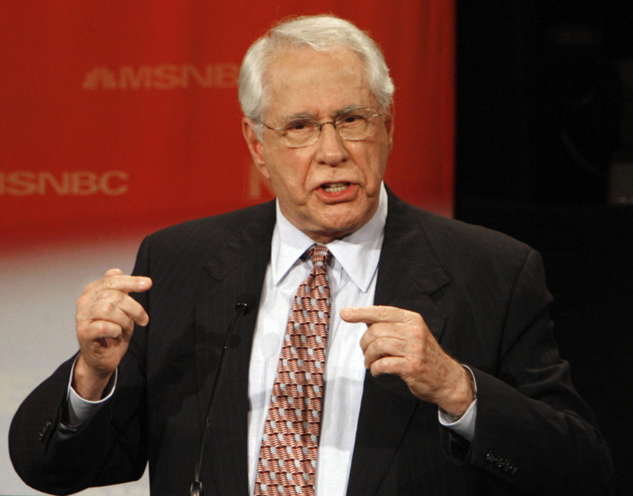 Then-presidential hopeful Mike Gravel answers a question during a debate at Dartmouth College in September 2007. (Photo: ASSOCIATED PRESS)