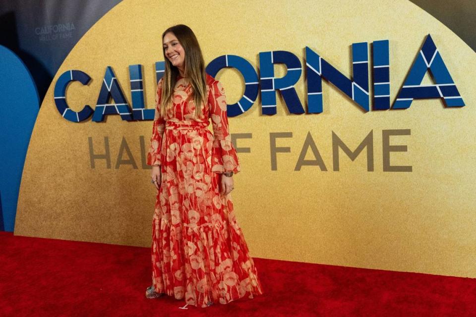 Billie Lourd, daughter of actor Carrie Fisher, walks the red carpet before the California Hall of Fame induction ceremony on Tuesday, Feb. 6, 2024, at the California Museum in Sacramento. Her month was posthumously inducted into the Hall of Fame last year. Hector Amezcua/hamezcua@sacbee.com