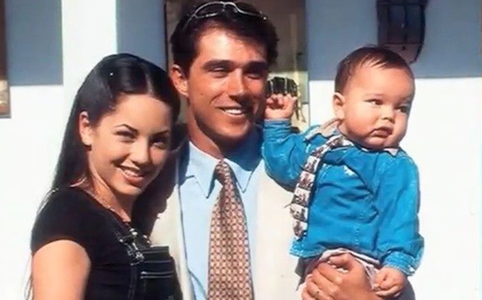 Barbara Mori con Sergio Mayer e hijo / Agencia México