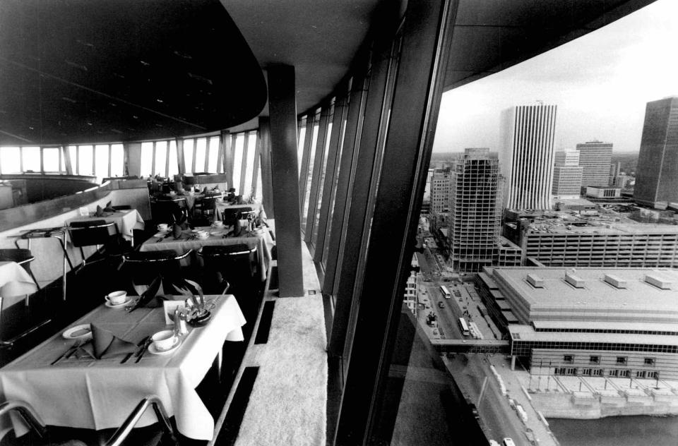 The Changing Scene restaurant offered unparalleled views of downtown Rochester and beyond.