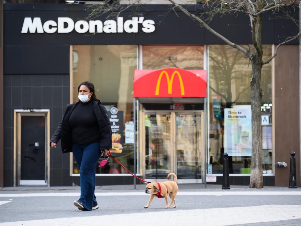 Mcdonalds mask coronavirus