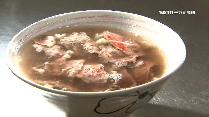 牛肉湯是不少觀光客到台南的必吃美食。（圖／資料照）