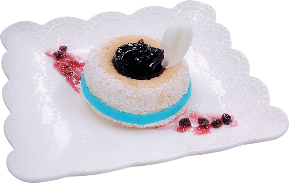 基德café限定餐點──雪羽藍莓小圓蛋糕。