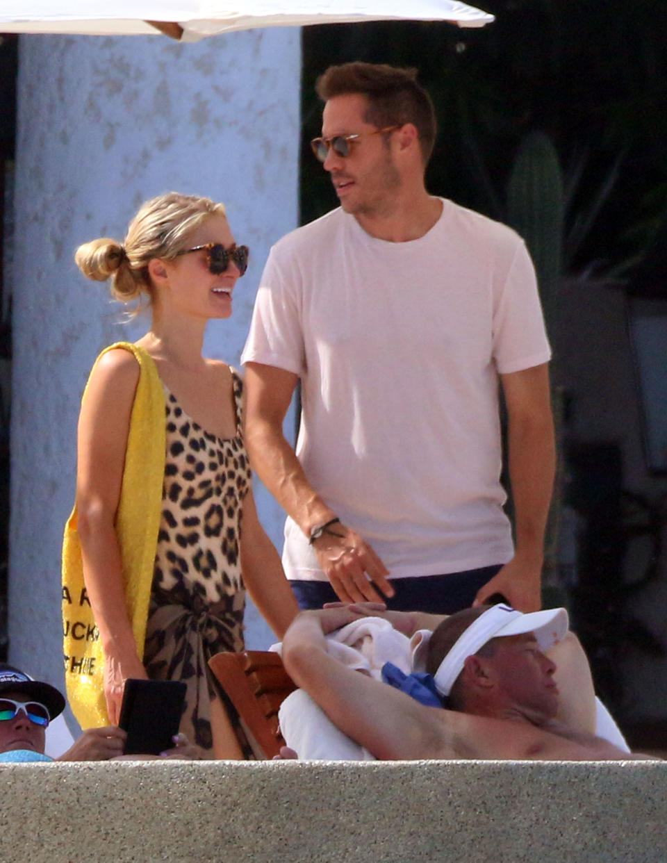 Paris Hilton y su novio Carter Reum en un resort de lujo en Cabo San Lucas. (Photo by Clasos/Getty Images)