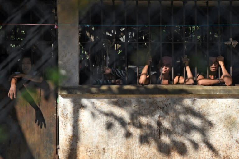 Inmates are seen at Canada maximum security prison in Escuintla department, 75 km south of Guatemala City on November 30, 2015