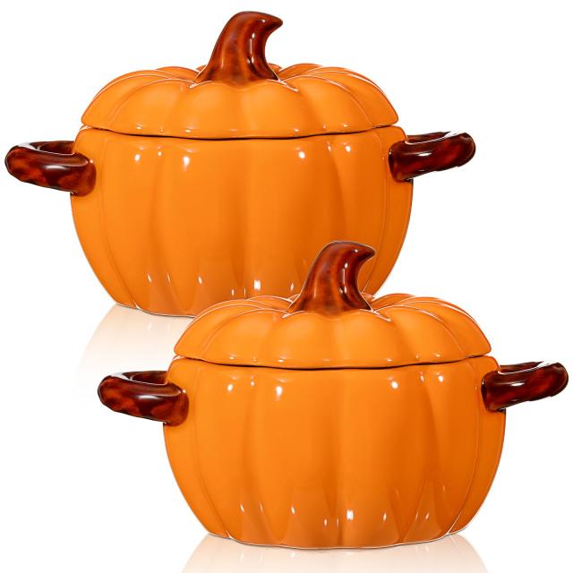 The Pioneer Woman Ceramic Pumpkin Pie Plate, Mini Cocottes and Cast Iron  Dutch Oven - Walmart Finds