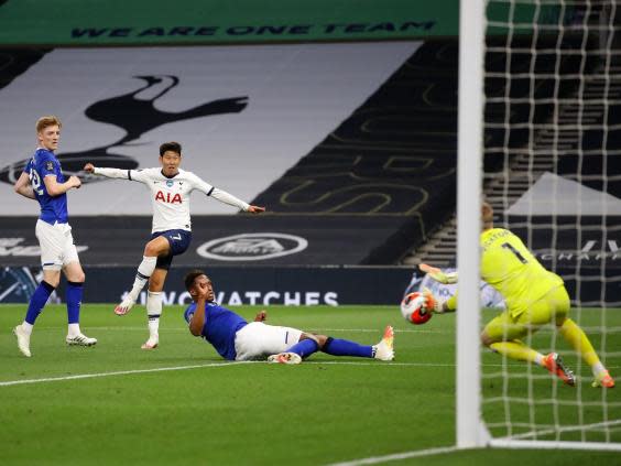 Son fires at goal as Pickford dives to make a save (Getty)