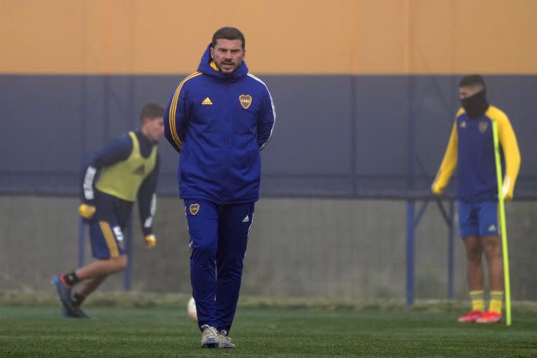 Mariano Herrón es el entrenador interino de Boca y dirigirá el próximo sábado ante Barracas