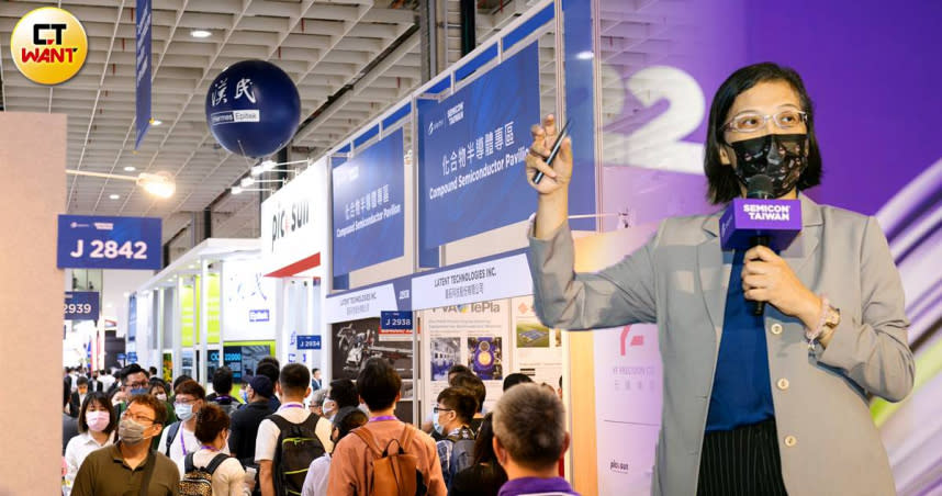 環球晶董事長徐秀蘭直指上游原物料是台灣在第三代半導體的瓶頸所在。（圖／翻攝自semi國際半導體產業協會臉書）