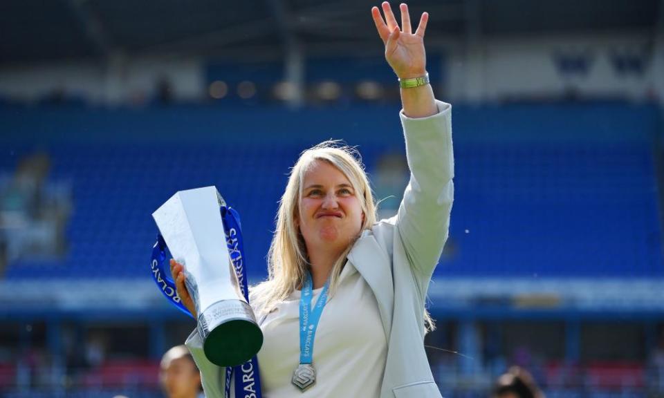 Emma Hayes lifts the Barclays Women’s Super League trophy.