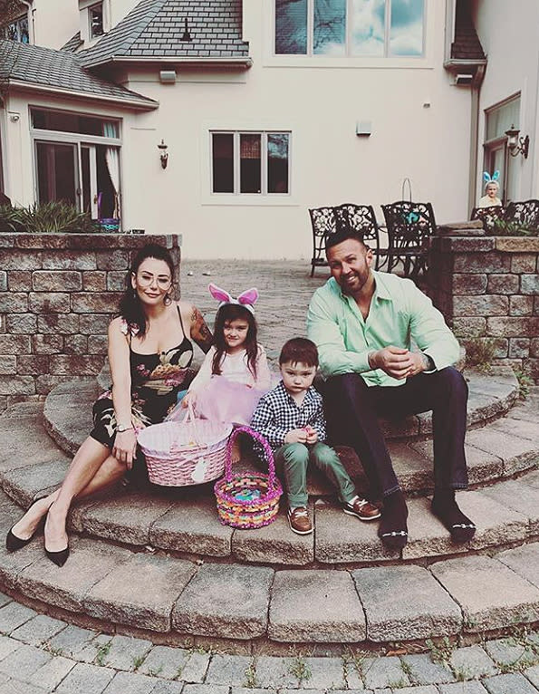 Jenni 'JWoww' Farley Reunites with Roger Mathews for Easter