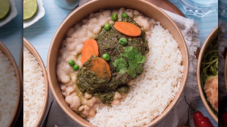 seco de carne with rice and beans