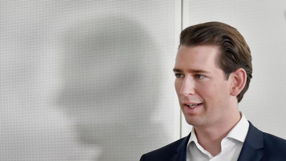 Ex-Bundeskanzler Sebastian Kurz muss erklären, warum im Kanzleramt in Wien fünf Festplatten unter ungewöhnlichen Umständen geschreddert wurden. Foto: Barbara Gindl/APA