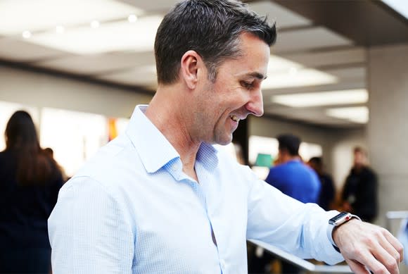 Man at an Apple Store wearing Apple Watch Series 3