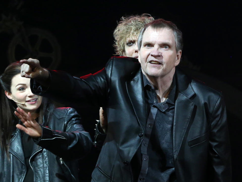 NEW YORK, NEW YORK - AUGUST 20: Meat Loaf joins the cast as a special guest as he visits the musical 