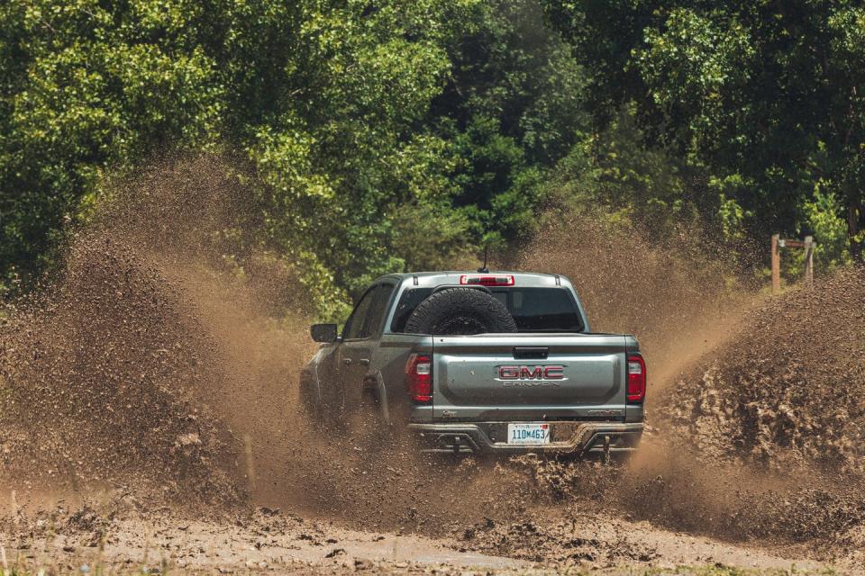 2024 gmc canyon at4x aev