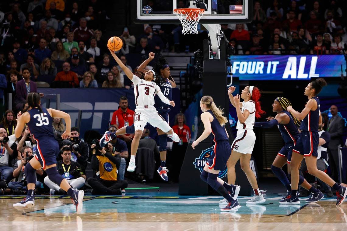 South Carolina’s Destanni Henderson (3) shoots over UConn’s Christyn Williams (13) during the second half of the national championship game against UConn in April.